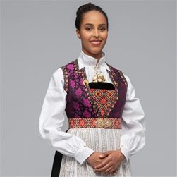 Hardanger Kvam lilla liv helfigur